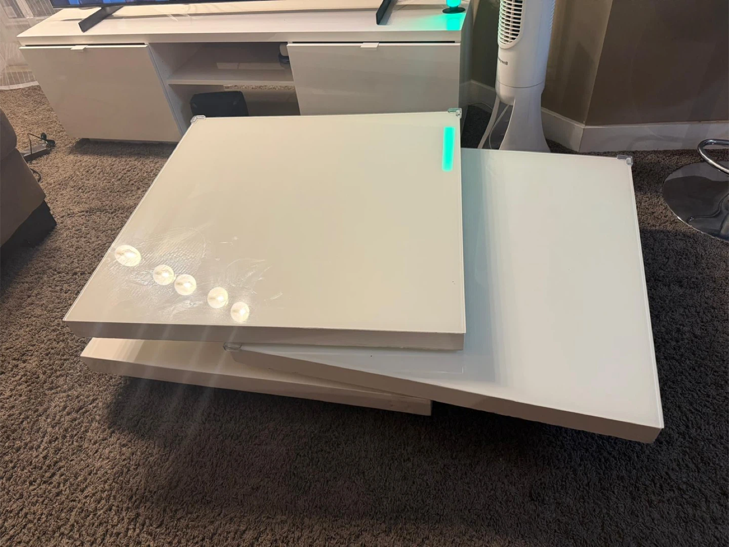 White Center Table