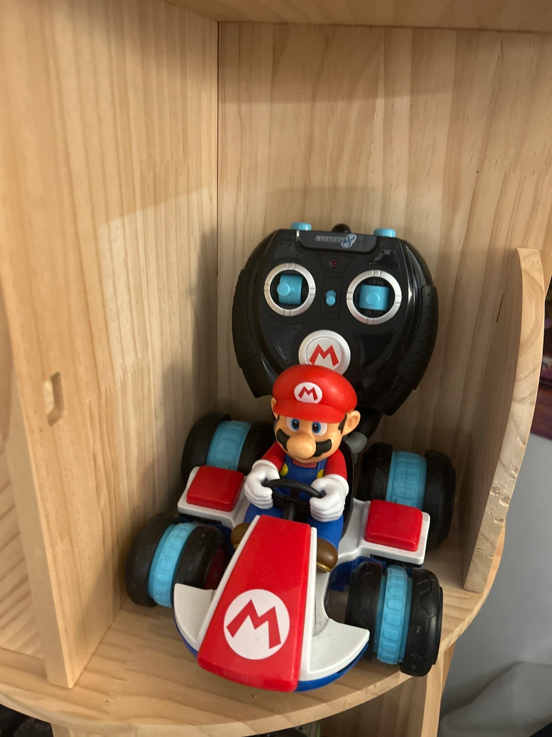 Mario Kart 8 Deluxe Remote Control Racer