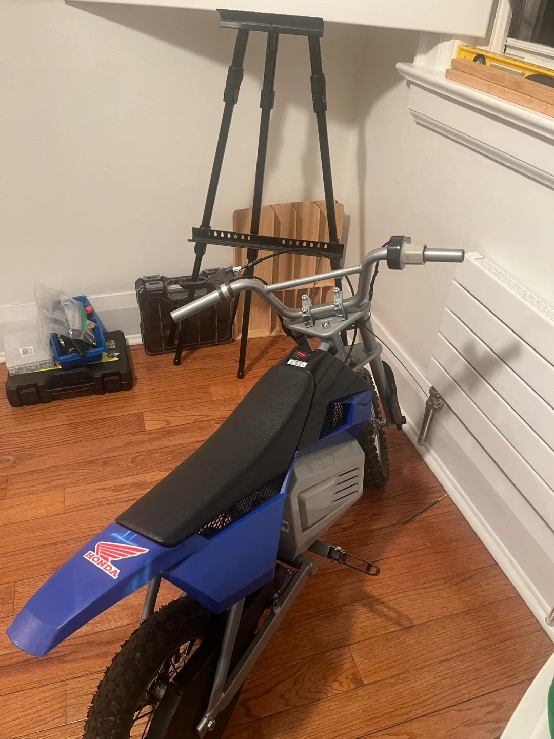 Razor Electric Dirt Bike 24V image indicator(5)