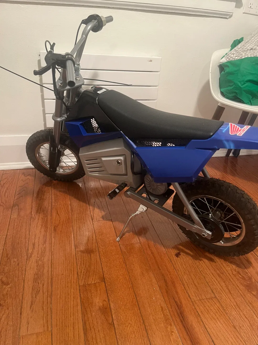 Razor Electric Dirt Bike 24V image indicator(4)