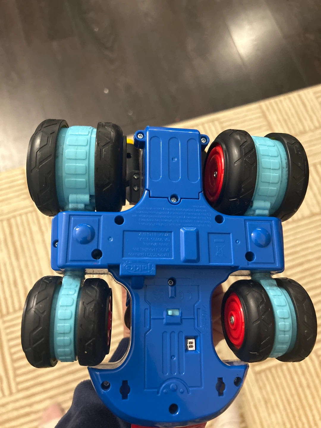 Mario Kart 8 Deluxe Remote Control Racer - photo 3