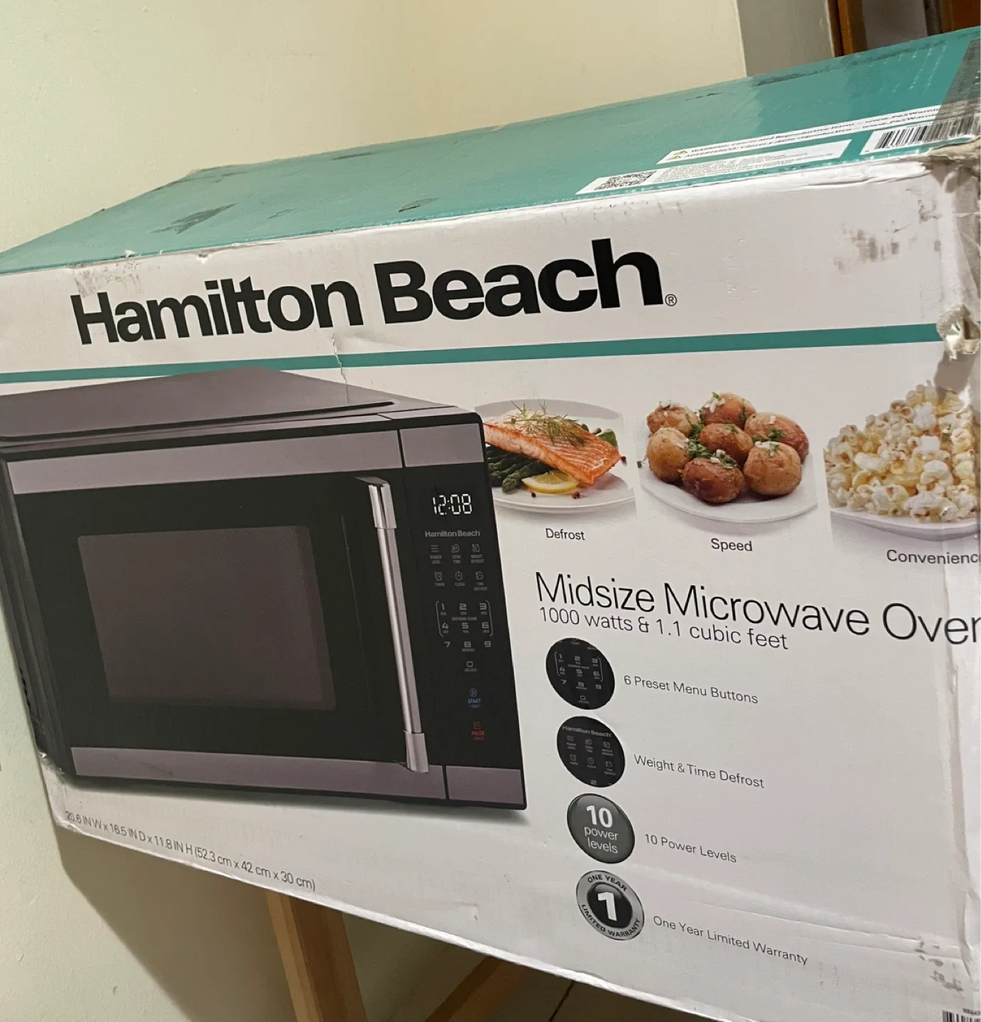 Hamilton Beach Midsize Microwave Oven - Like New!