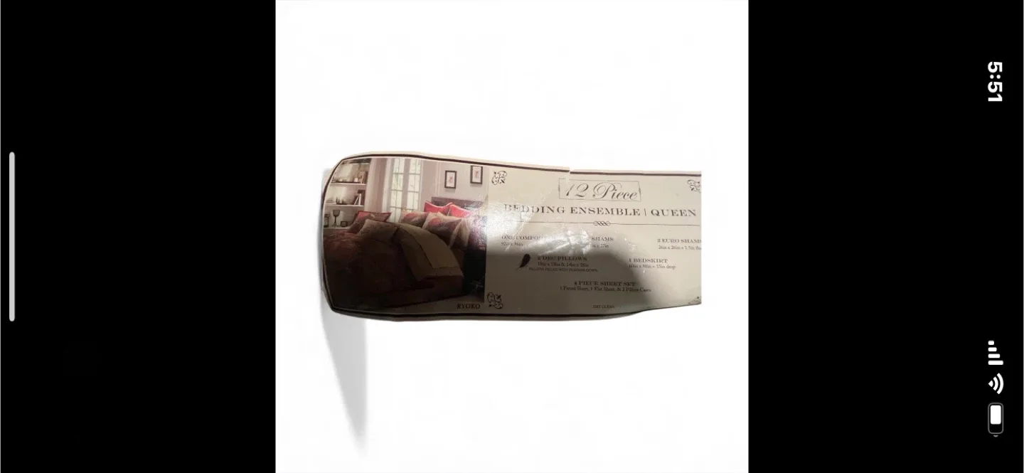 NEW 12 Piece Queen Bedding Ensemble image indicator(5)