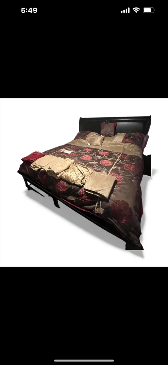 NEW 12 Piece Queen Bedding Ensemble