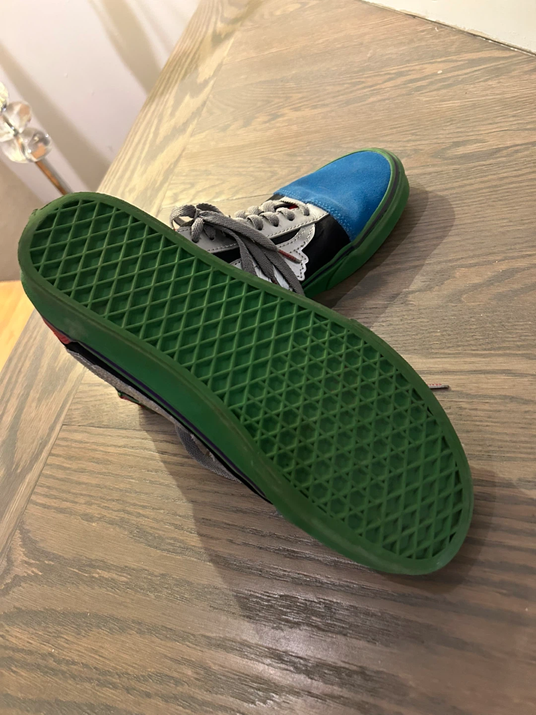 Vans Old Skool Captain America Shoes - photo 4