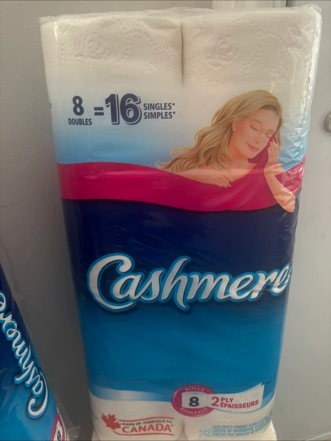 Cashmere 8=16 Rolls 2-Ply Toilet Paper x4 image indicator(2)