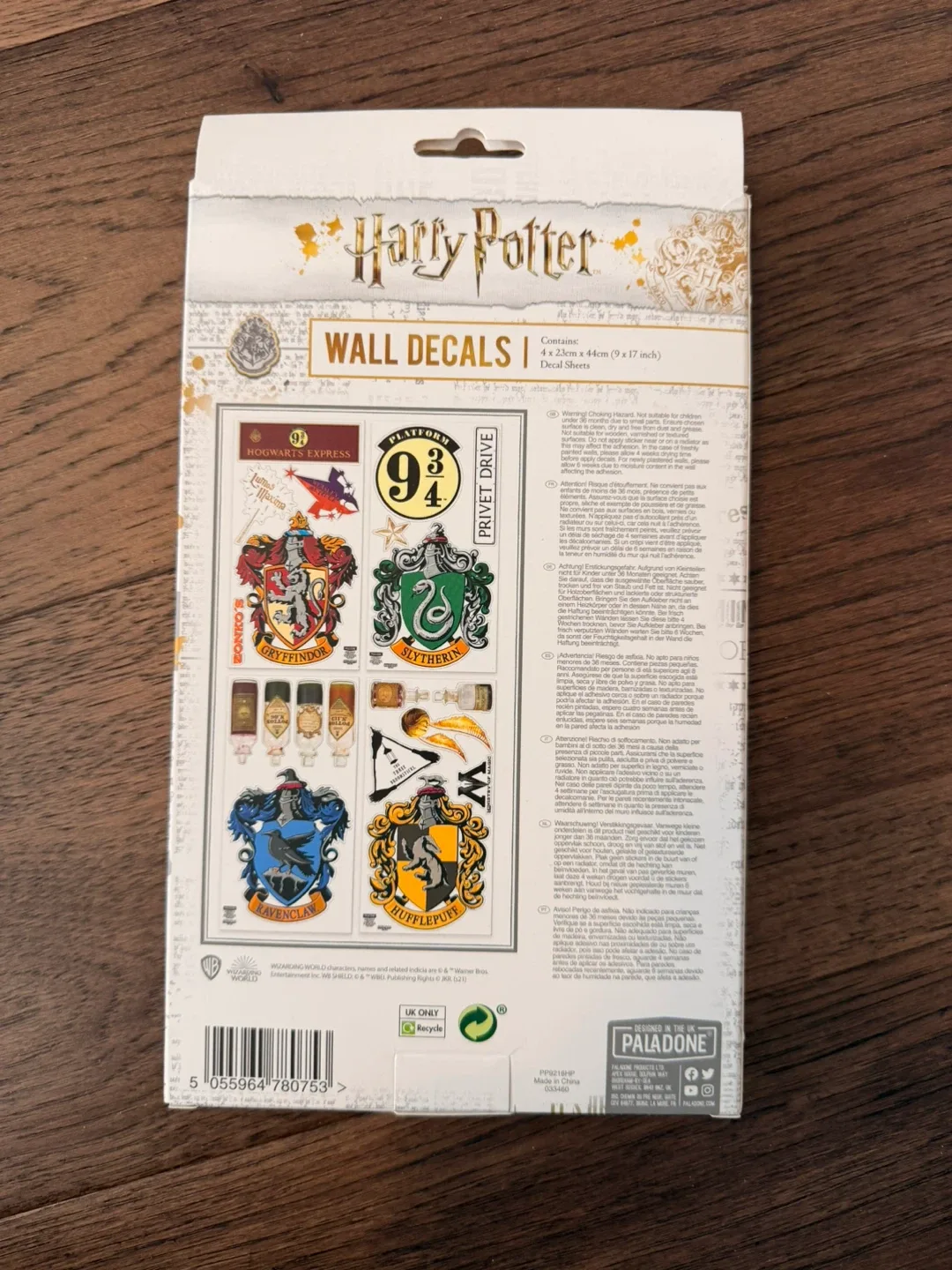 Brand New in Box Harry Potter Wall Decals image indicator(2)