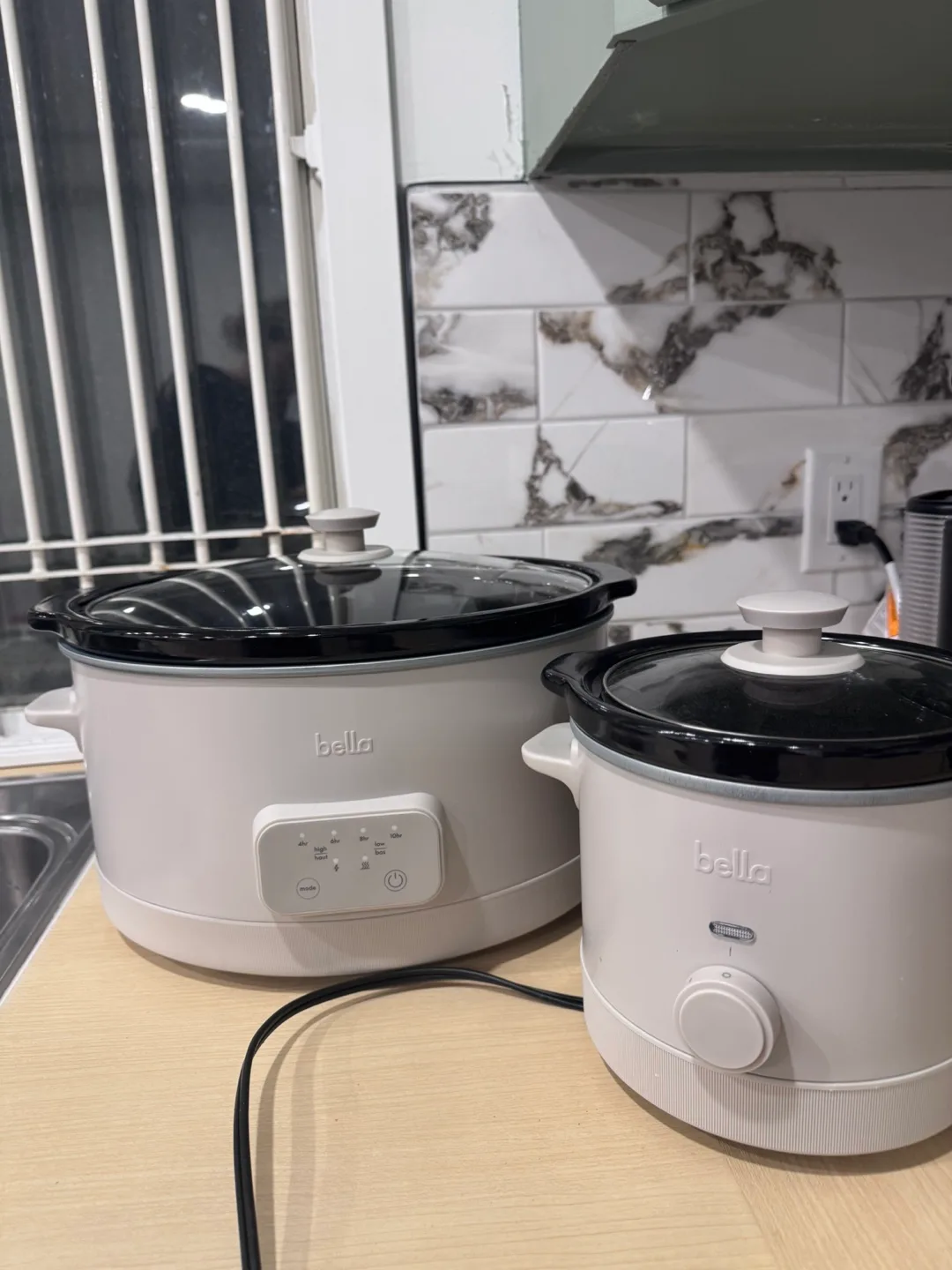 Bella Two-Piece Slow Cooker Set image indicator(2)