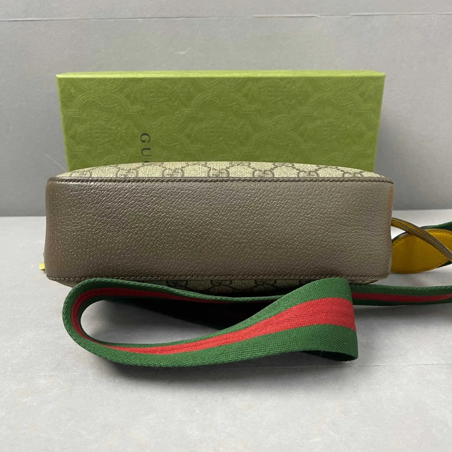 Gucci GG Marmont Mini Bag image indicator(5)