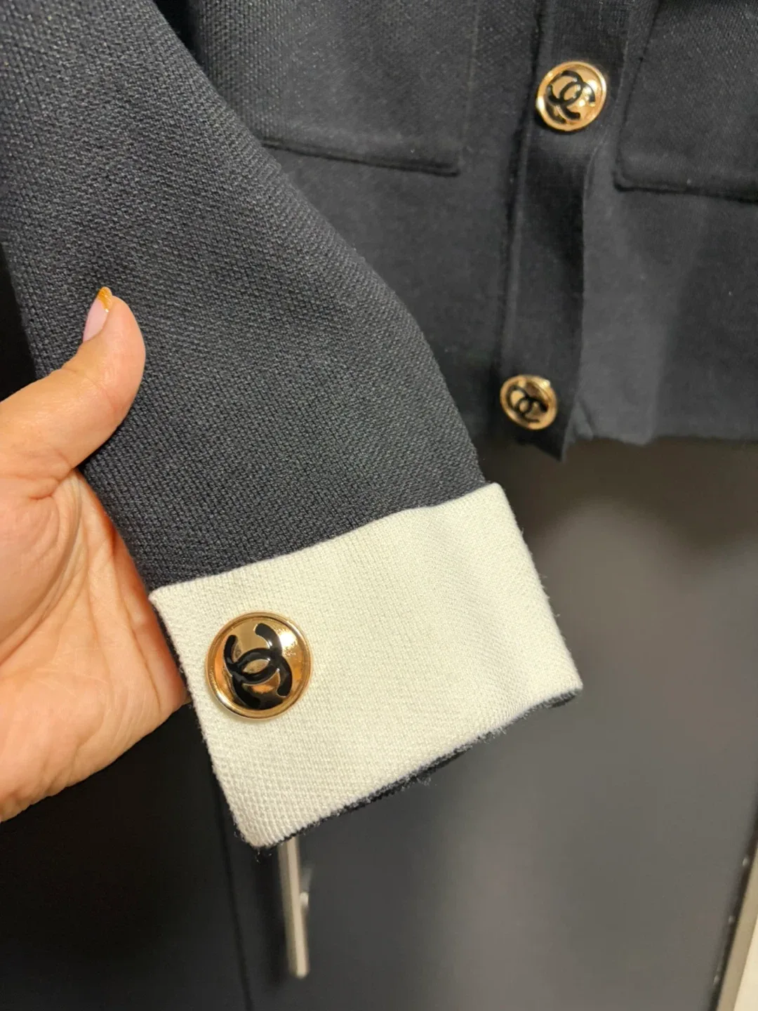 Chanel Black Knit Cardigan image indicator(2)