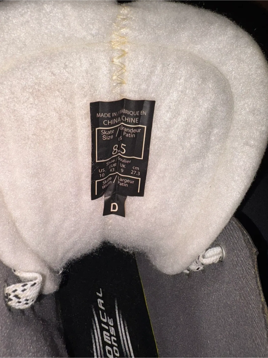 CCM Tacks 3052 Ice Hockey Skates - Size 8.5 image indicator(2)