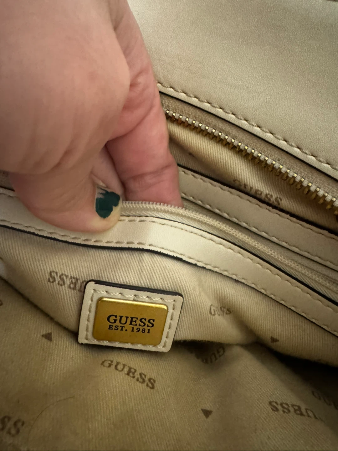 Guess Multi-Colour Handbag - photo 4