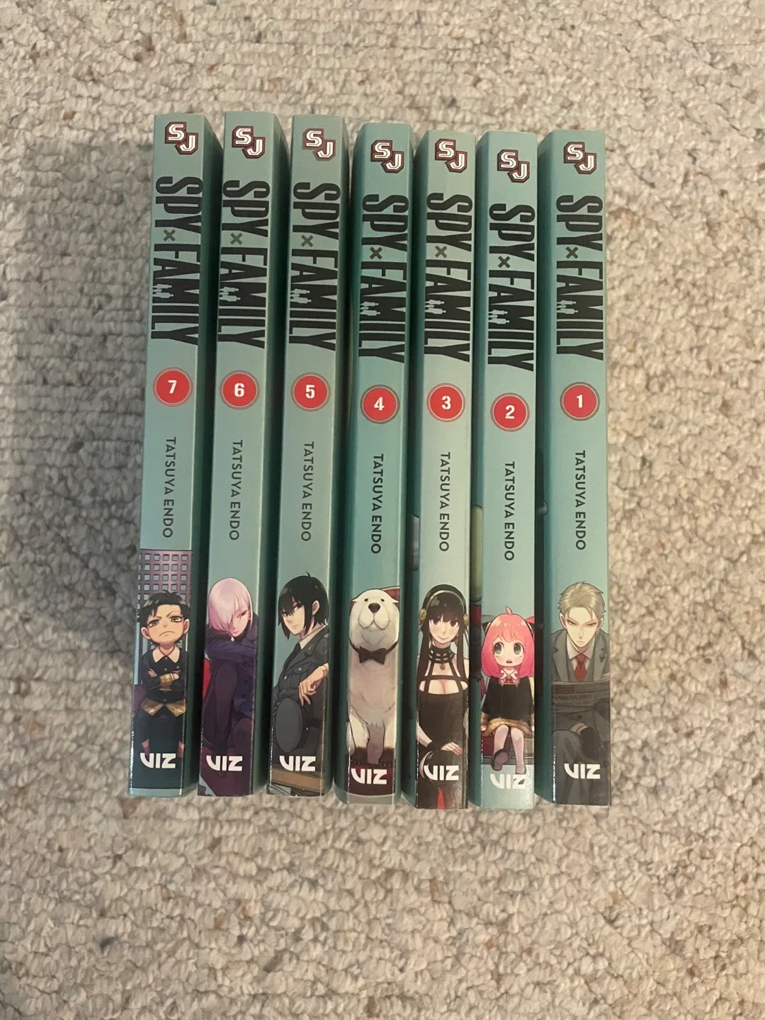 Spy x Family Manga Set (Volumes 1-7)