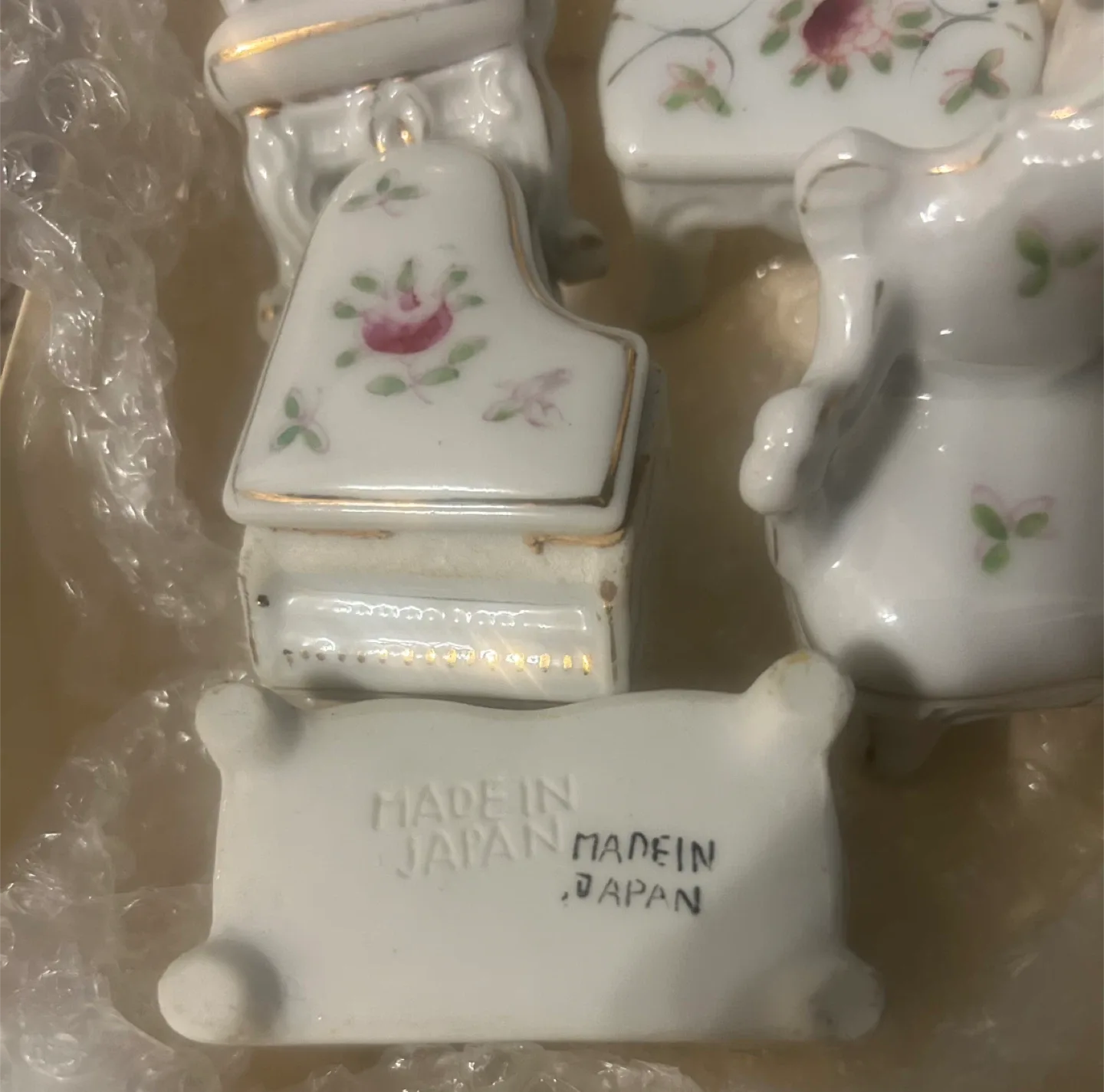 Miniature Porcelain Furniture Set - Made in Japan image indicator(2)