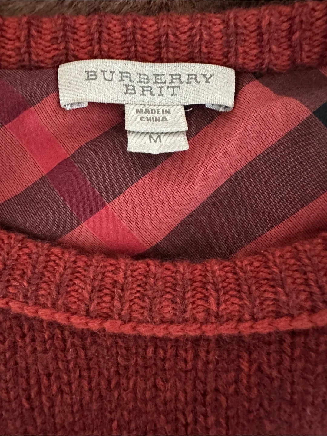 Burberry Wool and Cashmere Sweater image indicator(6)