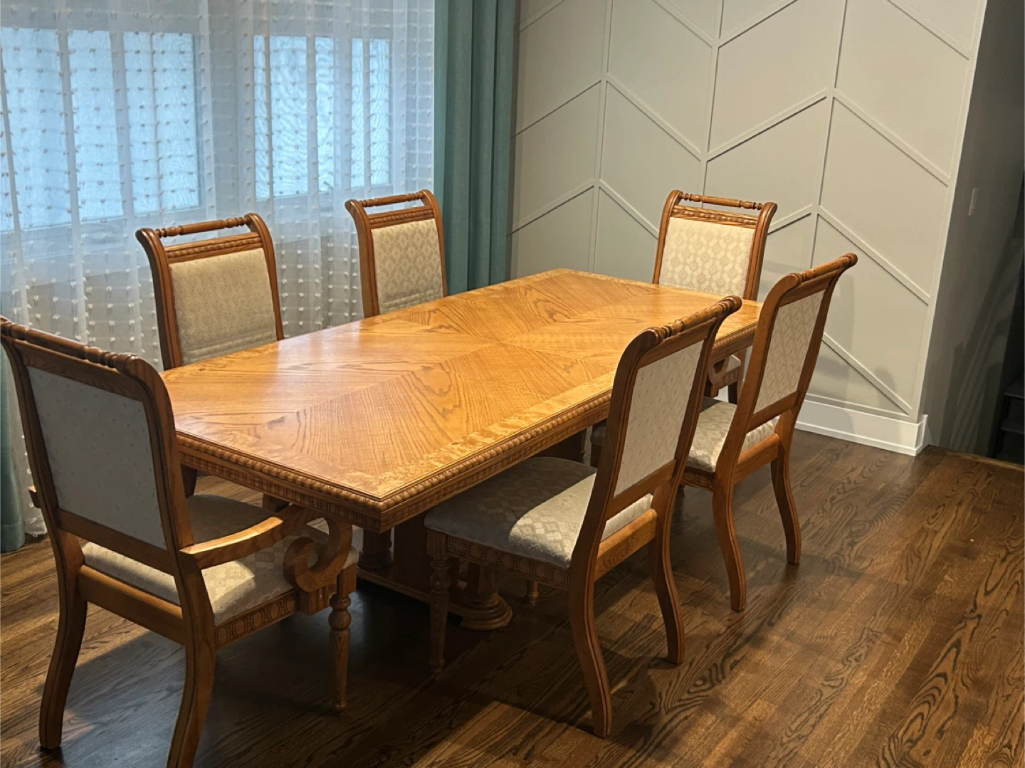 Dining Table with 6 Chairs - photo 3