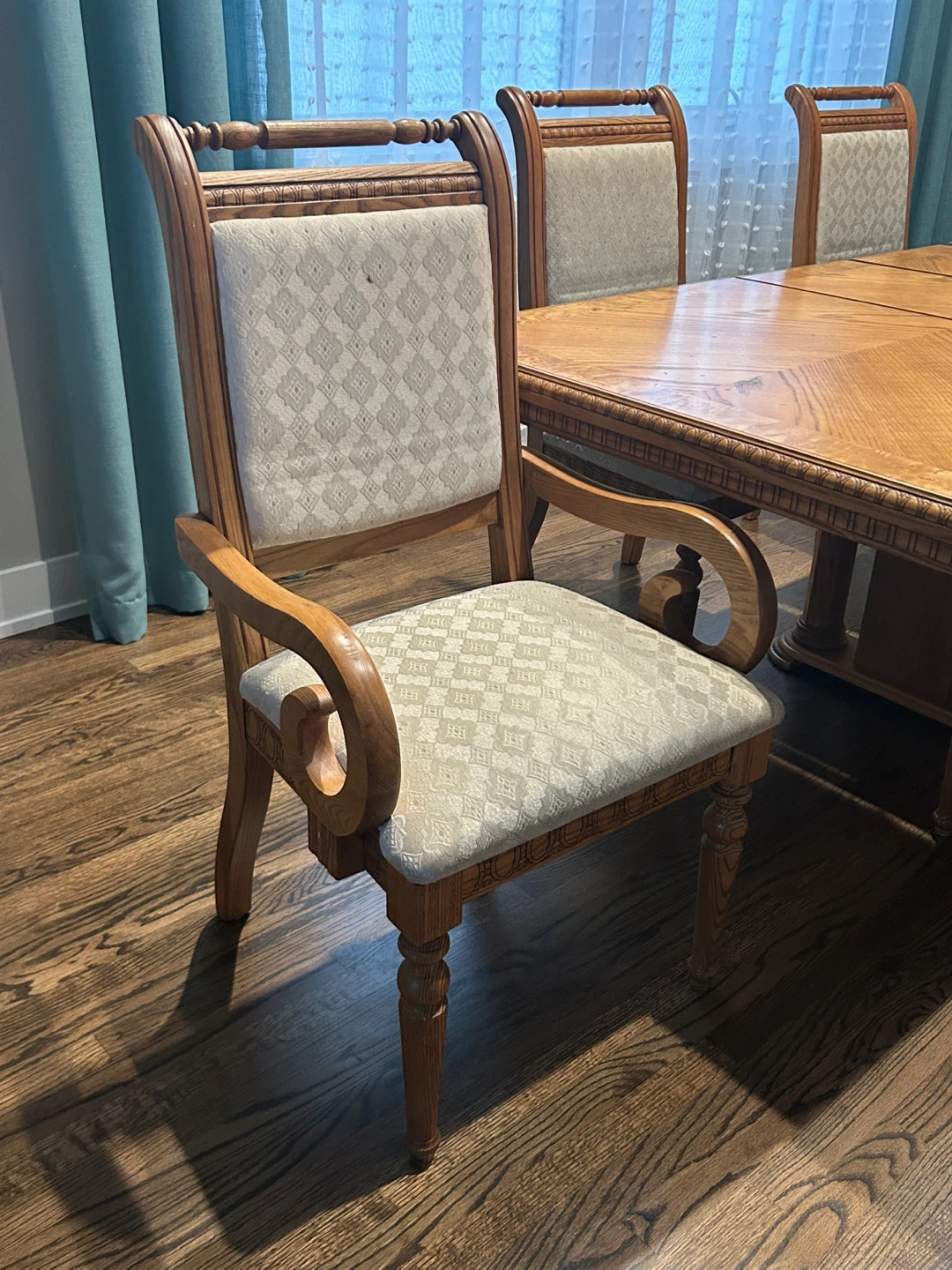 Dining Table with 6 Chairs - photo 5