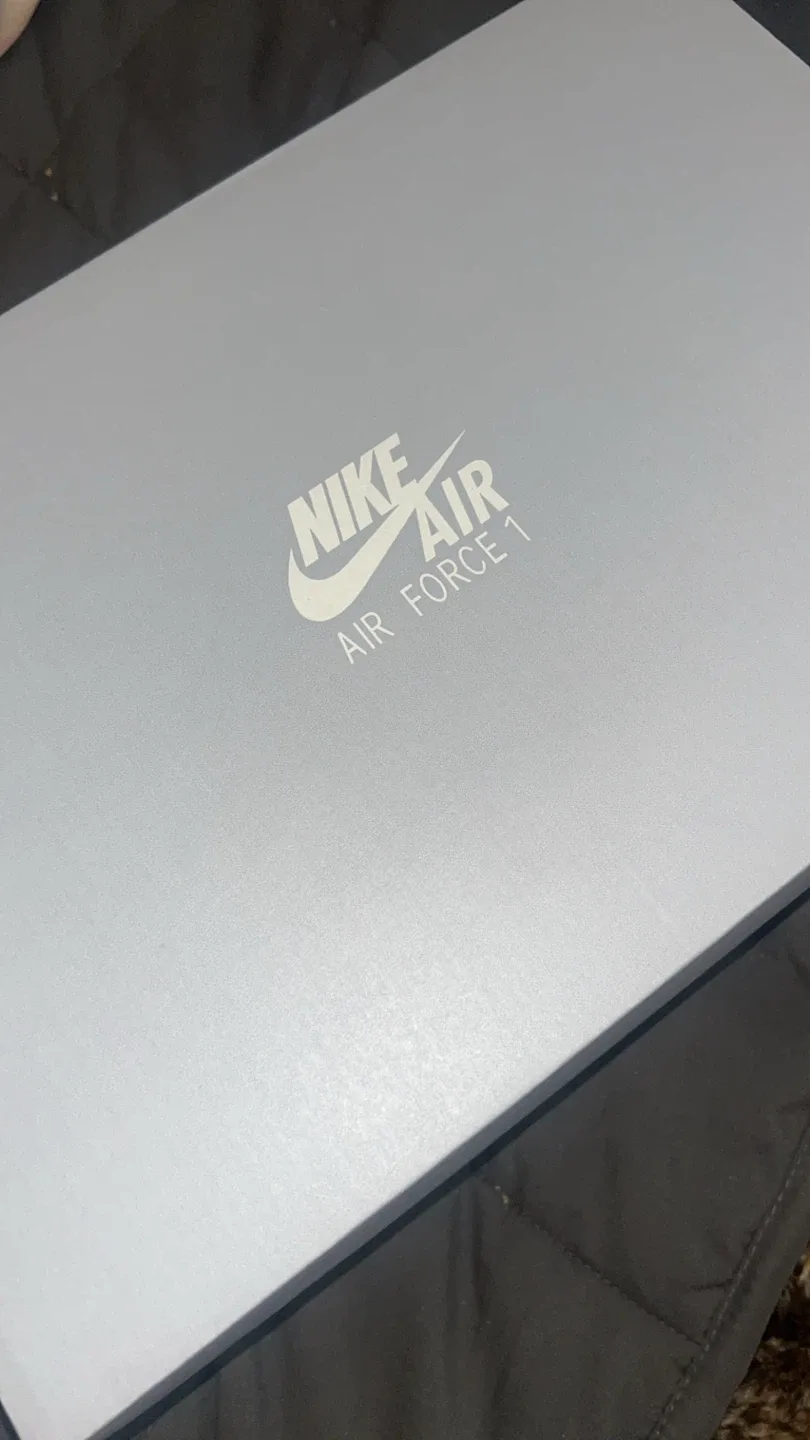 New Nike Air Force 1 White, Size 10 image indicator(4)