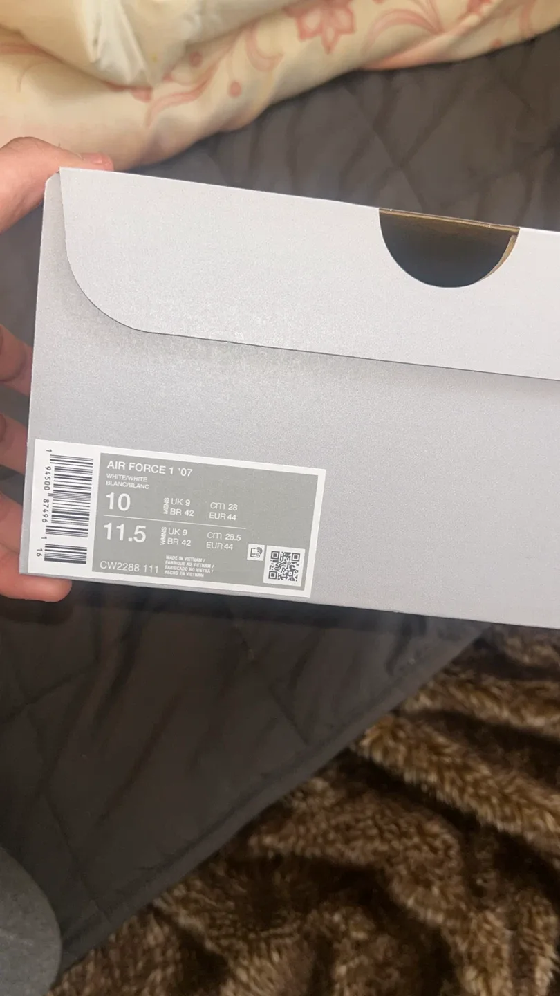 New Nike Air Force 1 White, Size 10 image indicator(2)