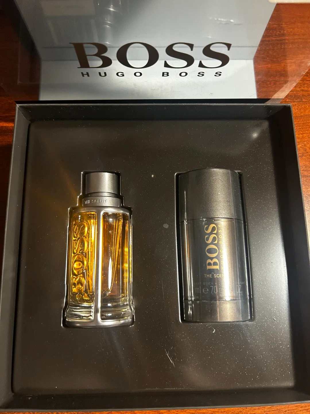 New Hugo Boss The Scent Gift Set