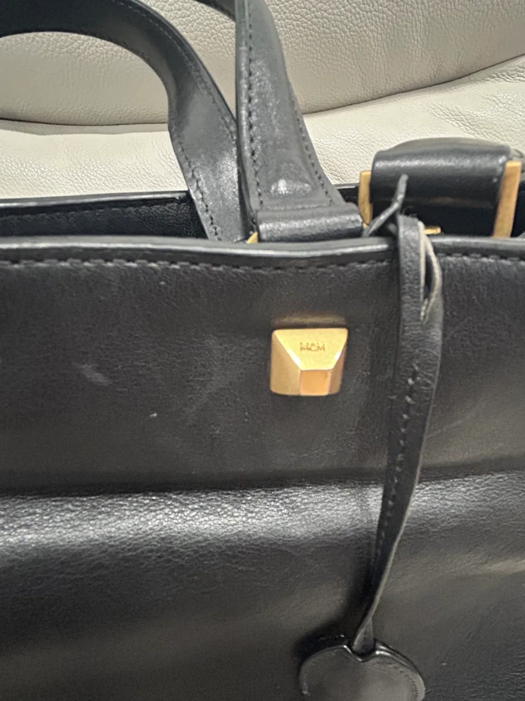 MCM Black Leather Tote Bag image indicator(5)
