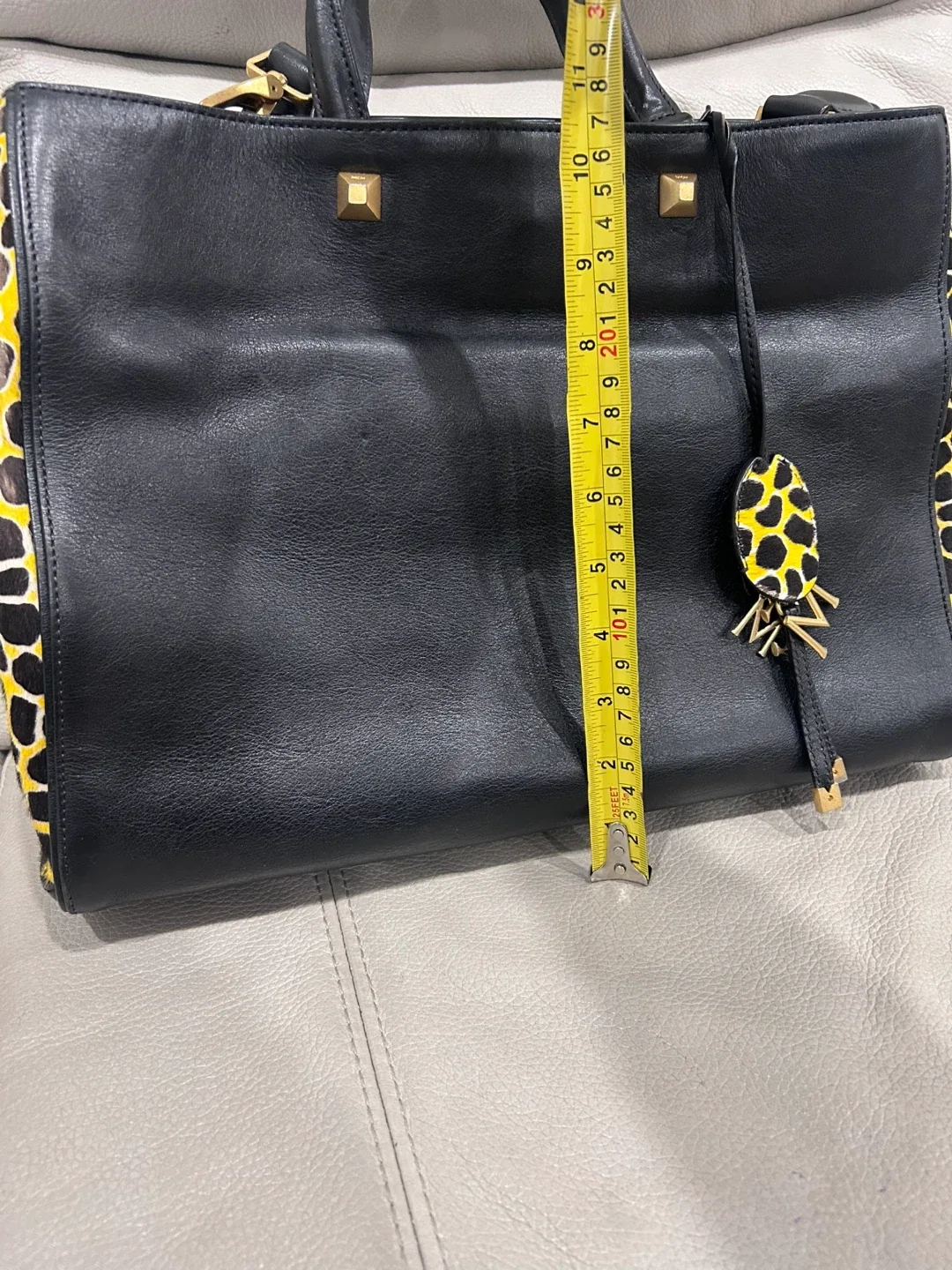 MCM Black Leather Tote Bag image indicator(2)