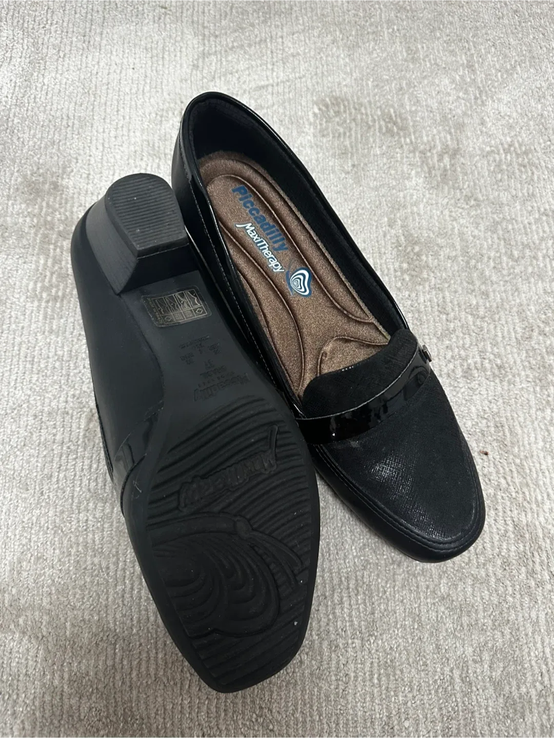 Piccadilly Black Loafer Flats, Size 8 image indicator(2)