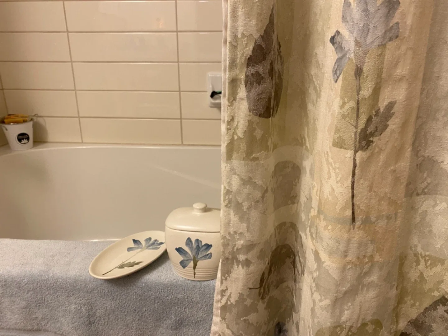 Floral Bathroom Set & Shower Curtain