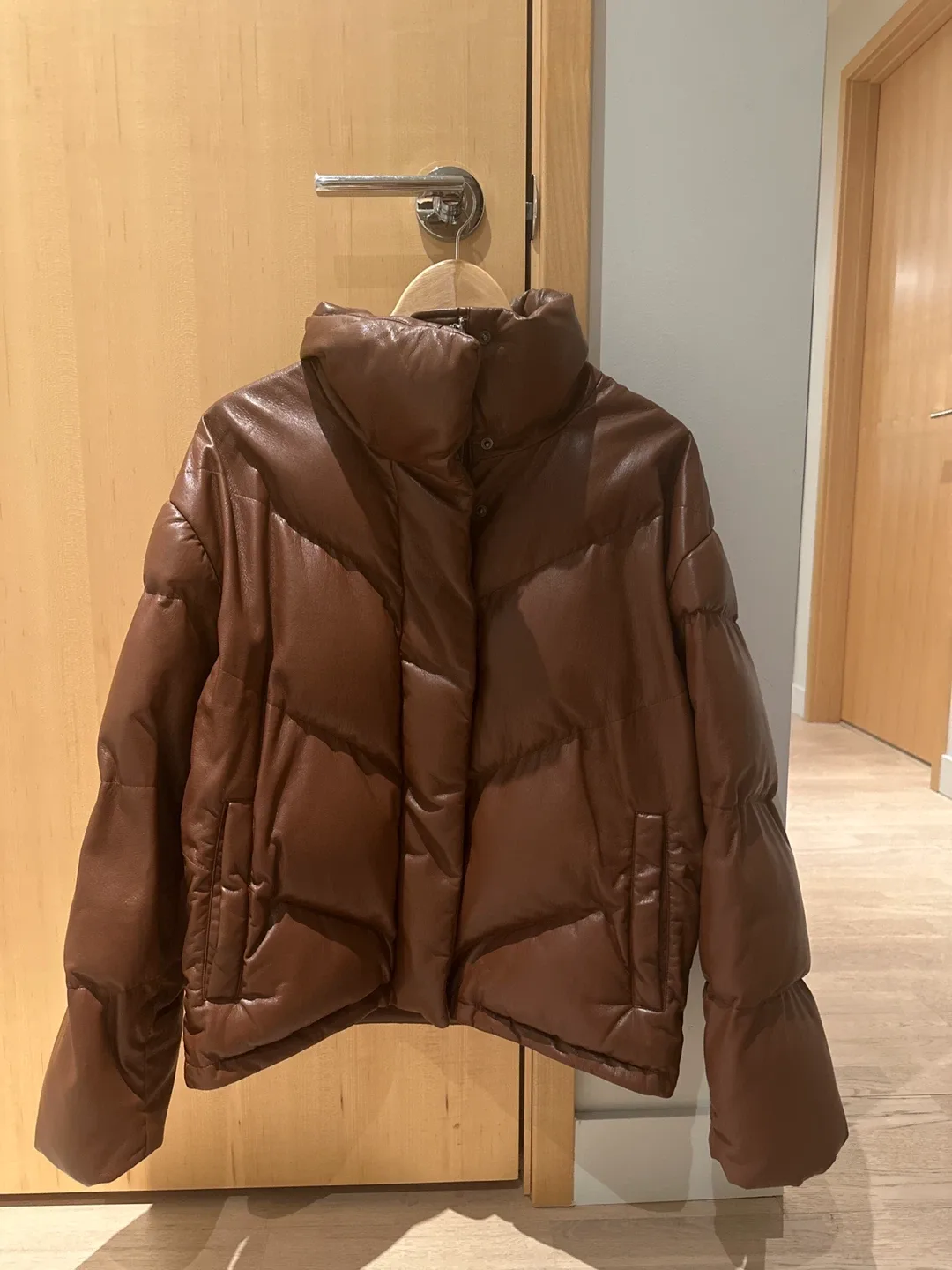 Wilfred The Cloud Puff Brown Vegan Leather Puffer - S