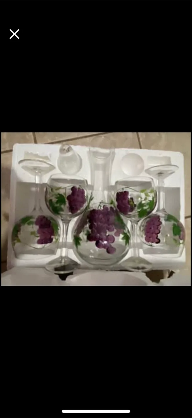 Grape Collection 5pc Vintage Wine Set image indicator(2)