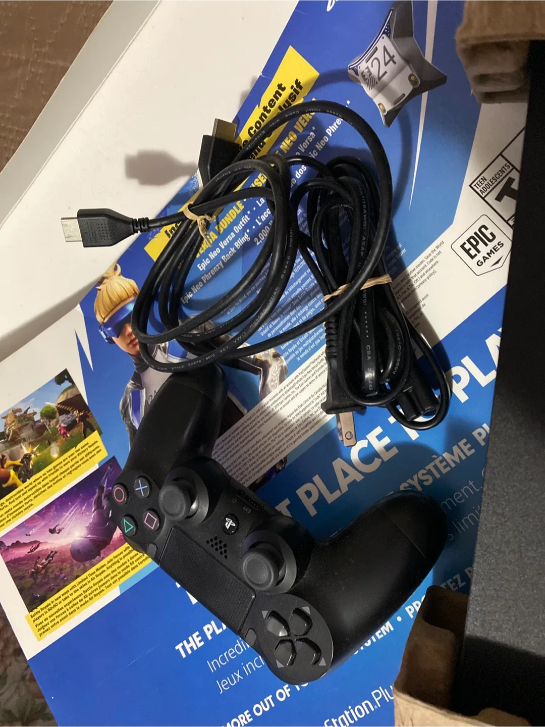 Sony PS4 1TB Fortnite Bundle - Jet Black image indicator(6)