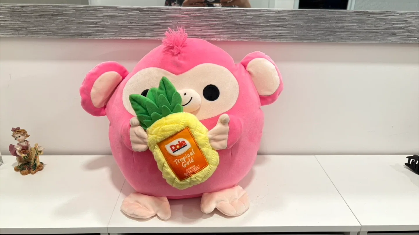 Dole Tropical Gold Monkey Plush Toy image indicator(4)