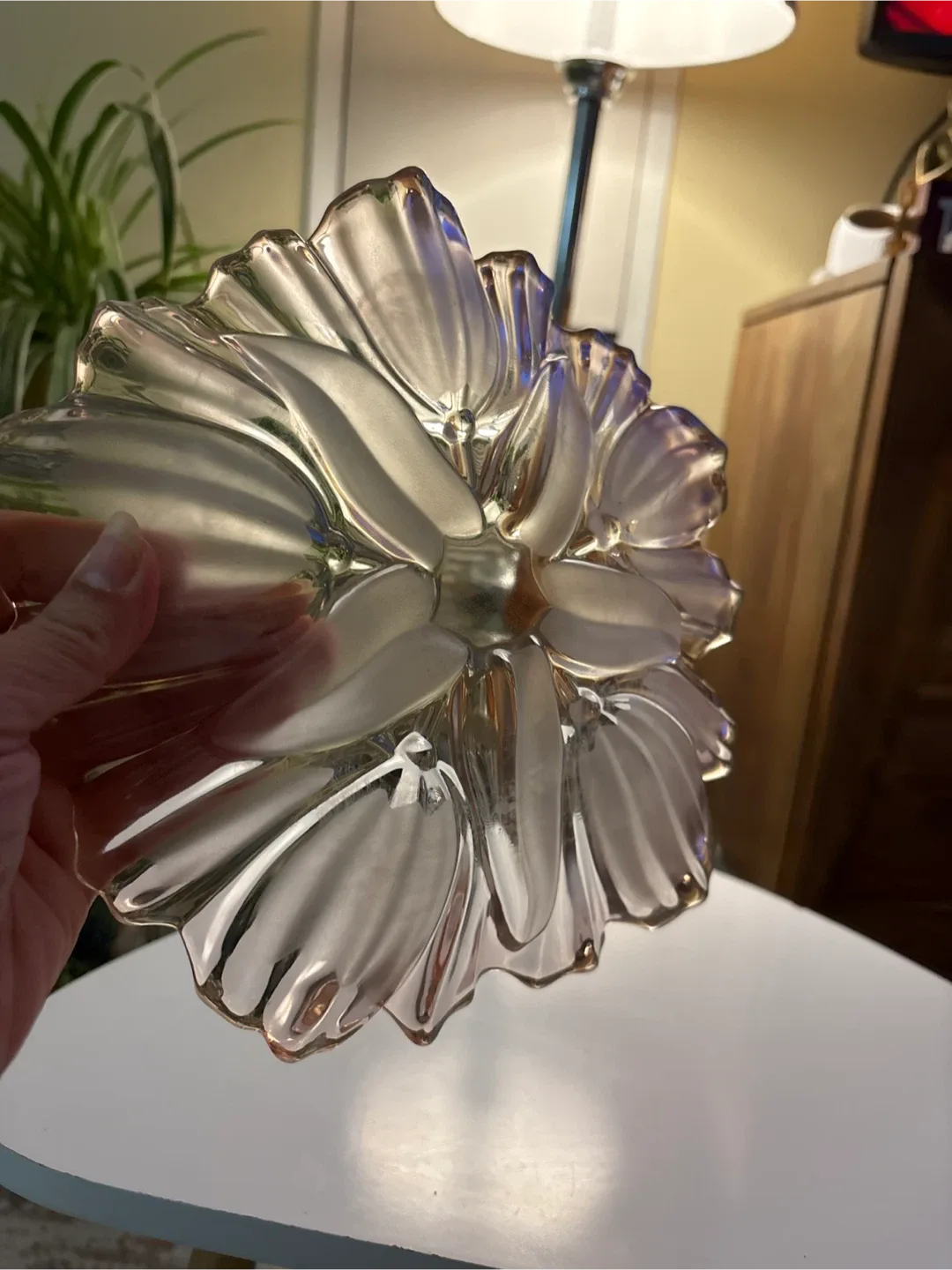 #cleanout Pink Glass Ruffled Edge Bowl image indicator(2)