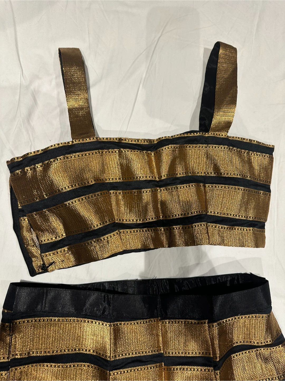 Crop top & pant - Gold & Black Striped Two-Piece Set - photo 4