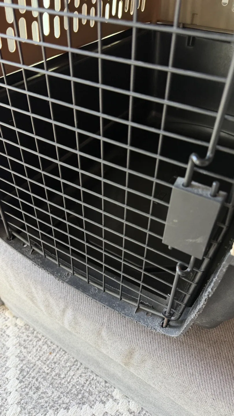 Top Paw Pet Carrier image indicator(4)