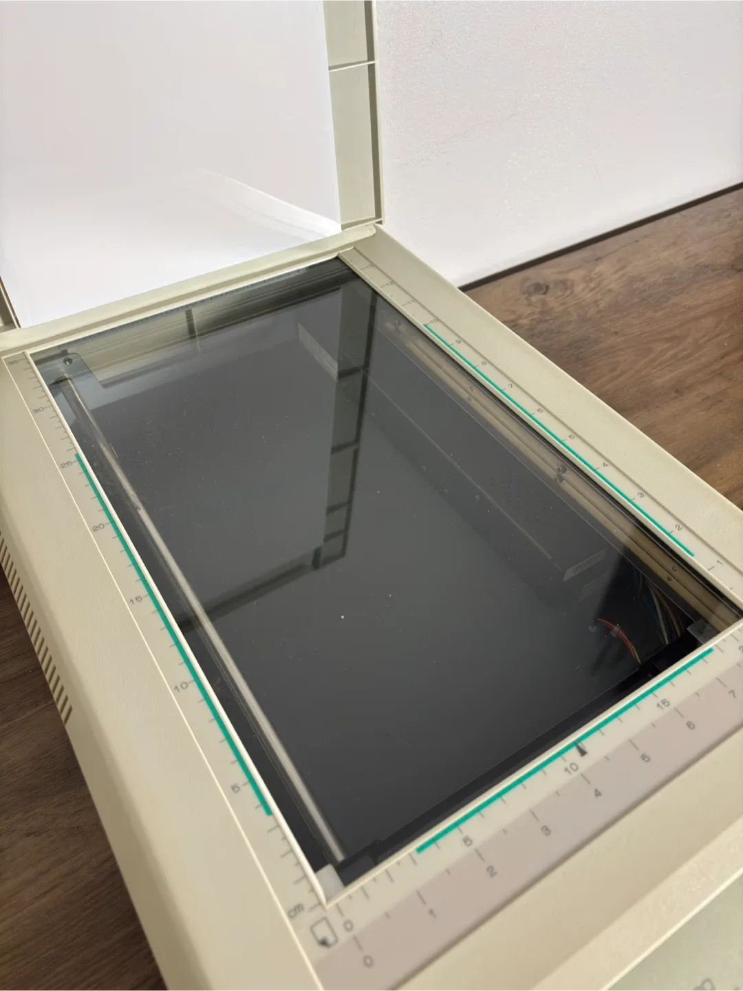 UMAX UC630 MaxColor SCSI Scanner - Need Gone! image indicator(5)