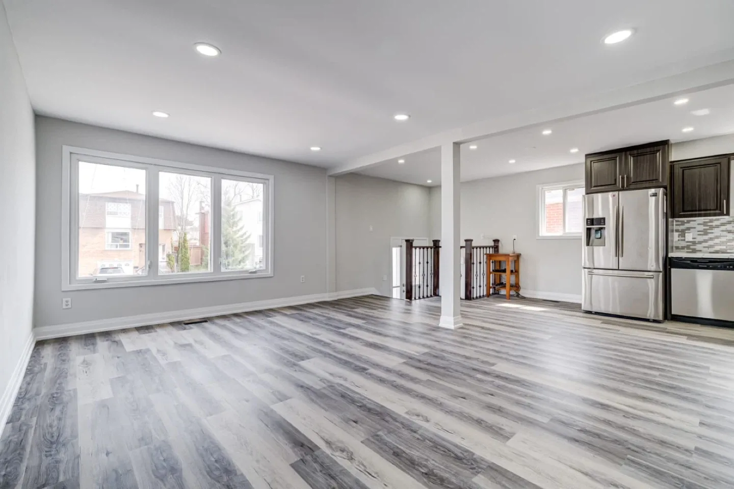 Freshly Renovated 4-Bedroom, 2-Bathroom Home Brampton image indicator(6)