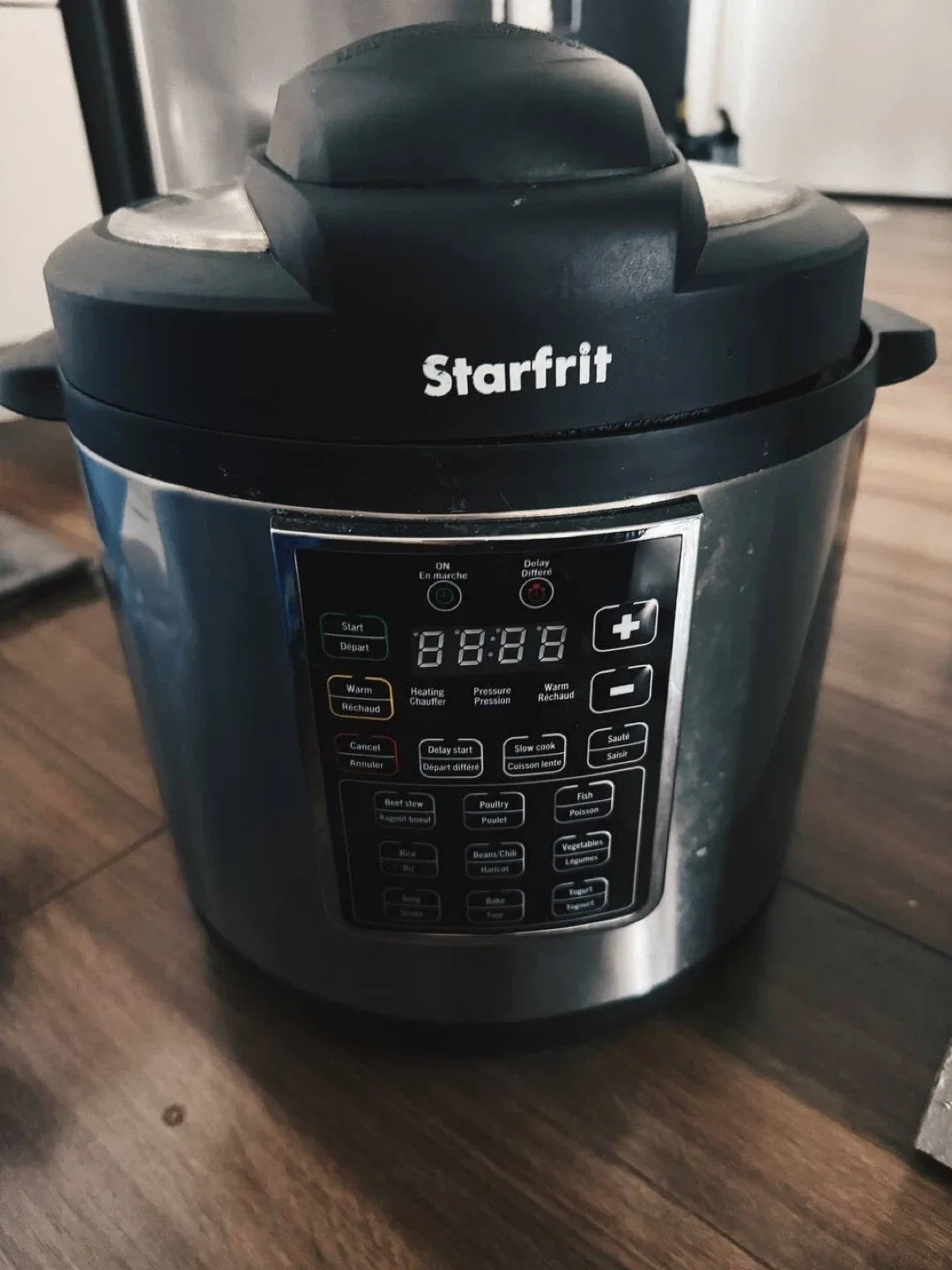 Starfrit 6-Quart Multi-Cooker image indicator(3)