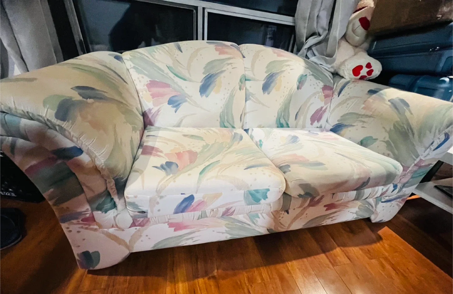 Floral Pattern Sofa image indicator(3)