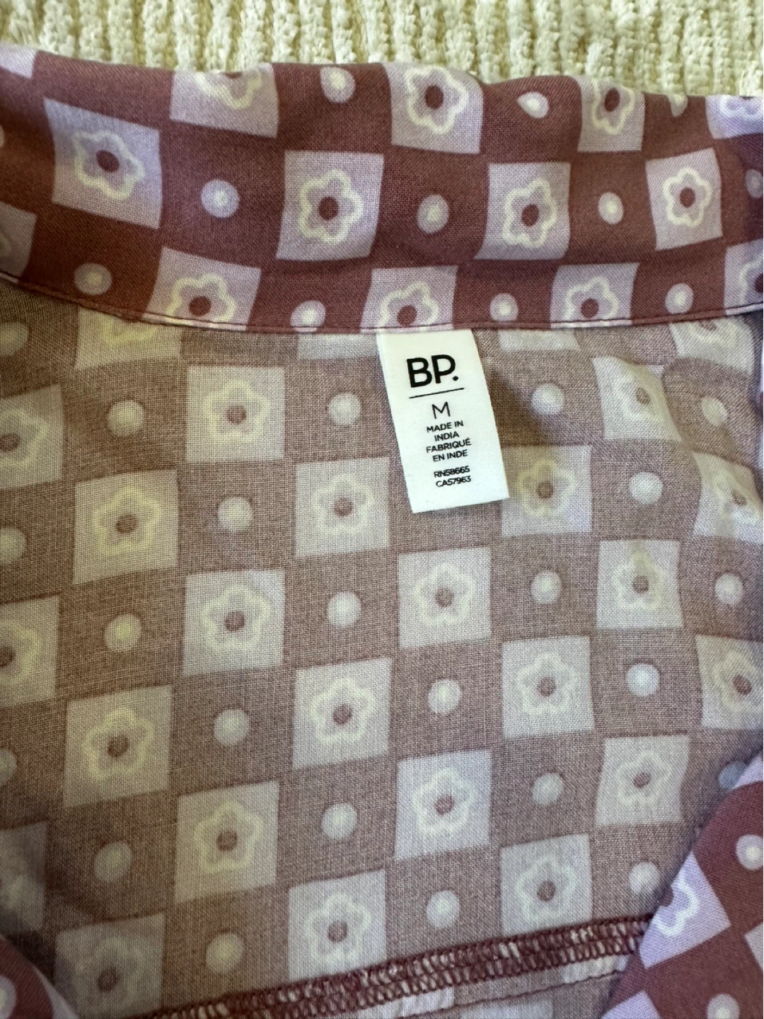 BP. Patterned Button-Up Shirt - Size M - photo 2