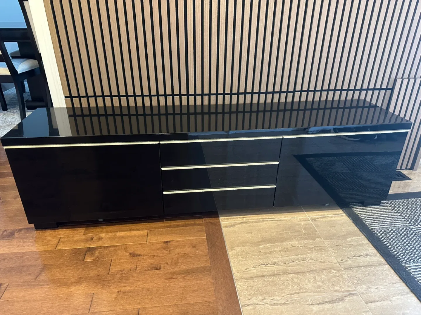 IKEA BESTÅ high-gloss black TV bench