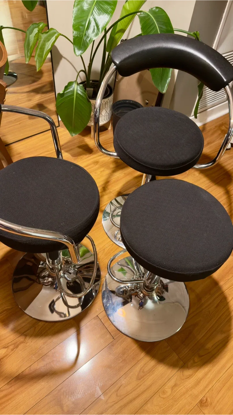 Set of 3 Black Bar Stools