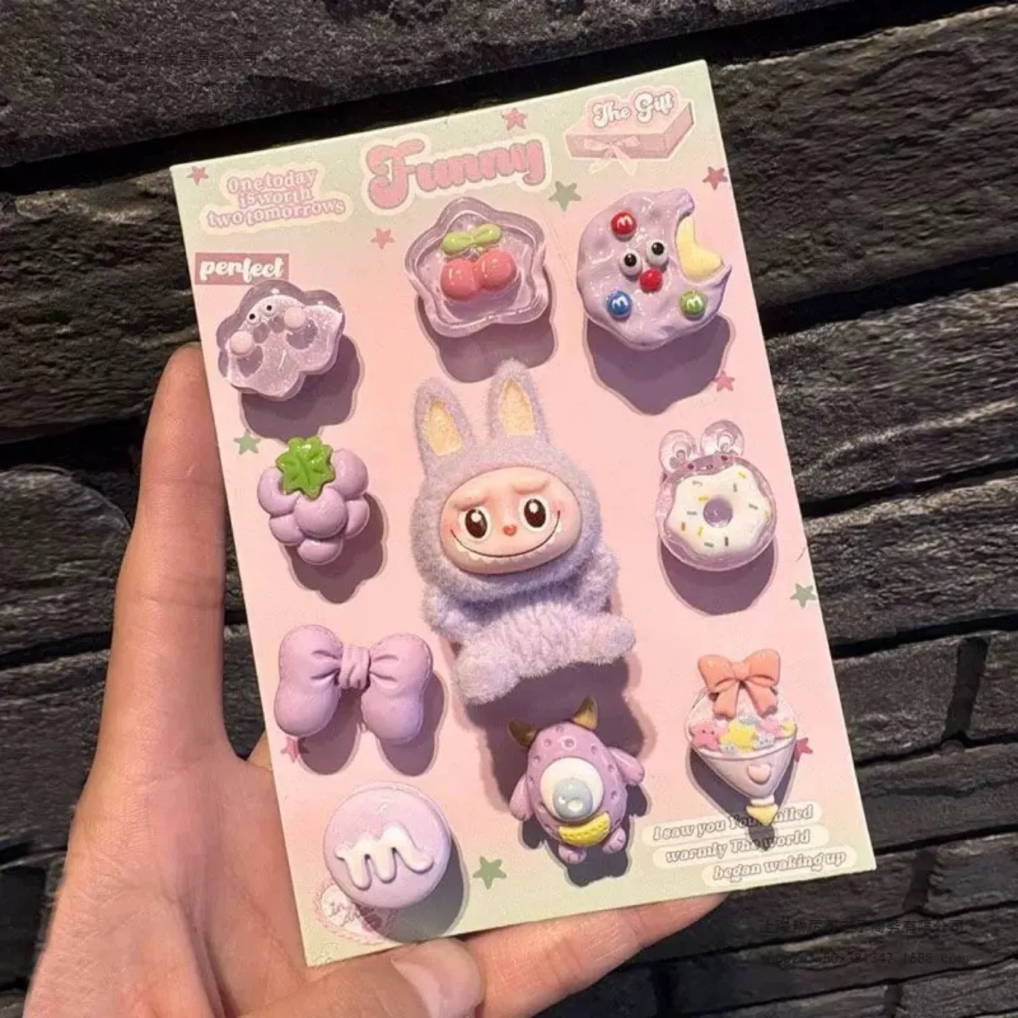 Crocs jibbitz labubu