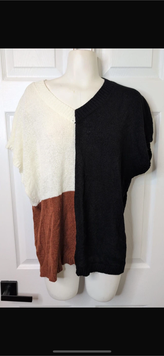 NEW! Colour Block V-Neck Knit Top - photo 4