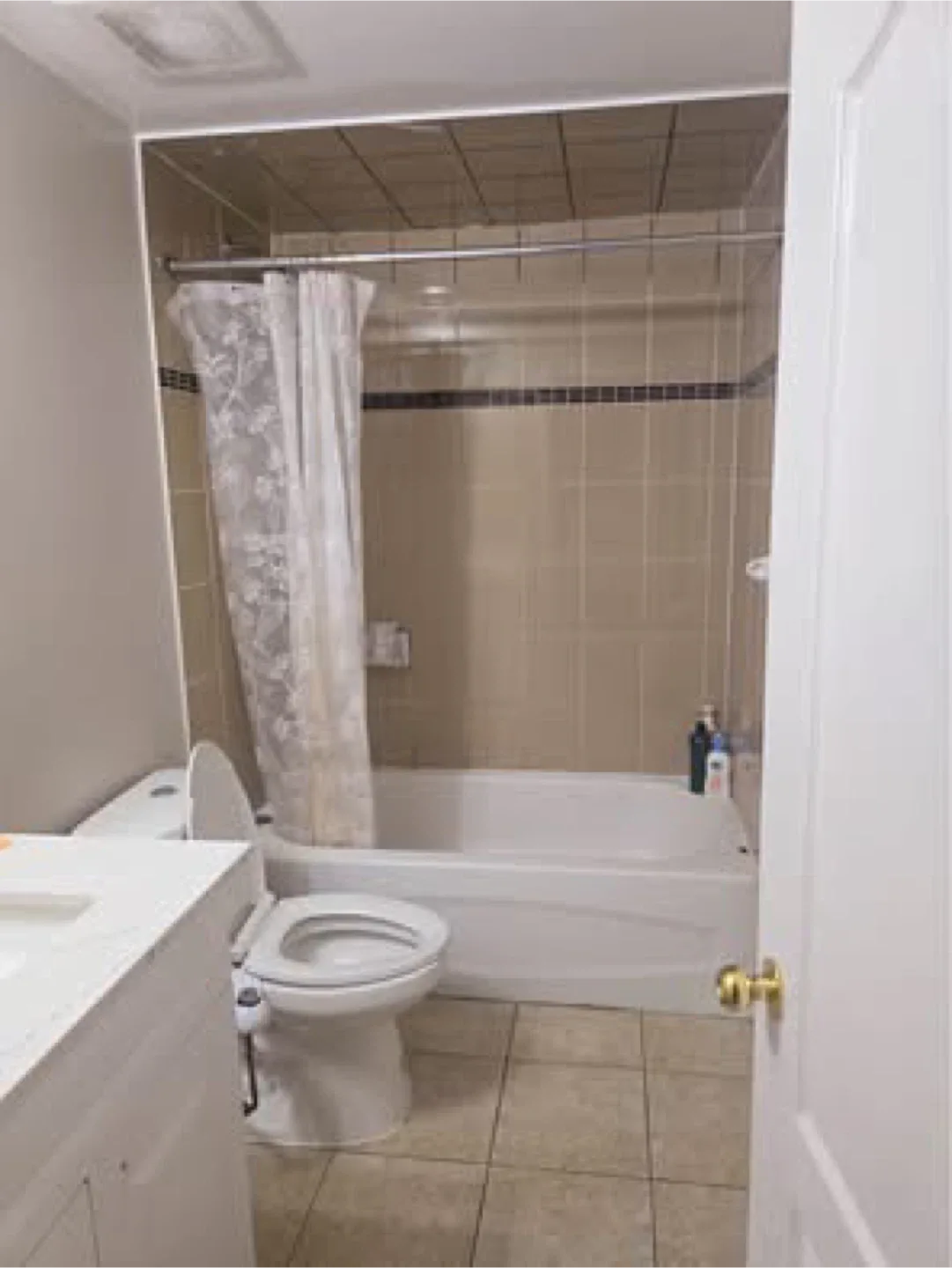 Basement for rent image indicator(4)