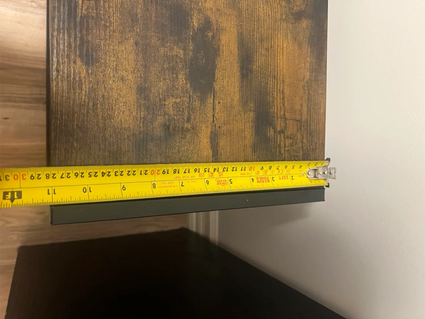 End Table with Charging Station image indicator(7)