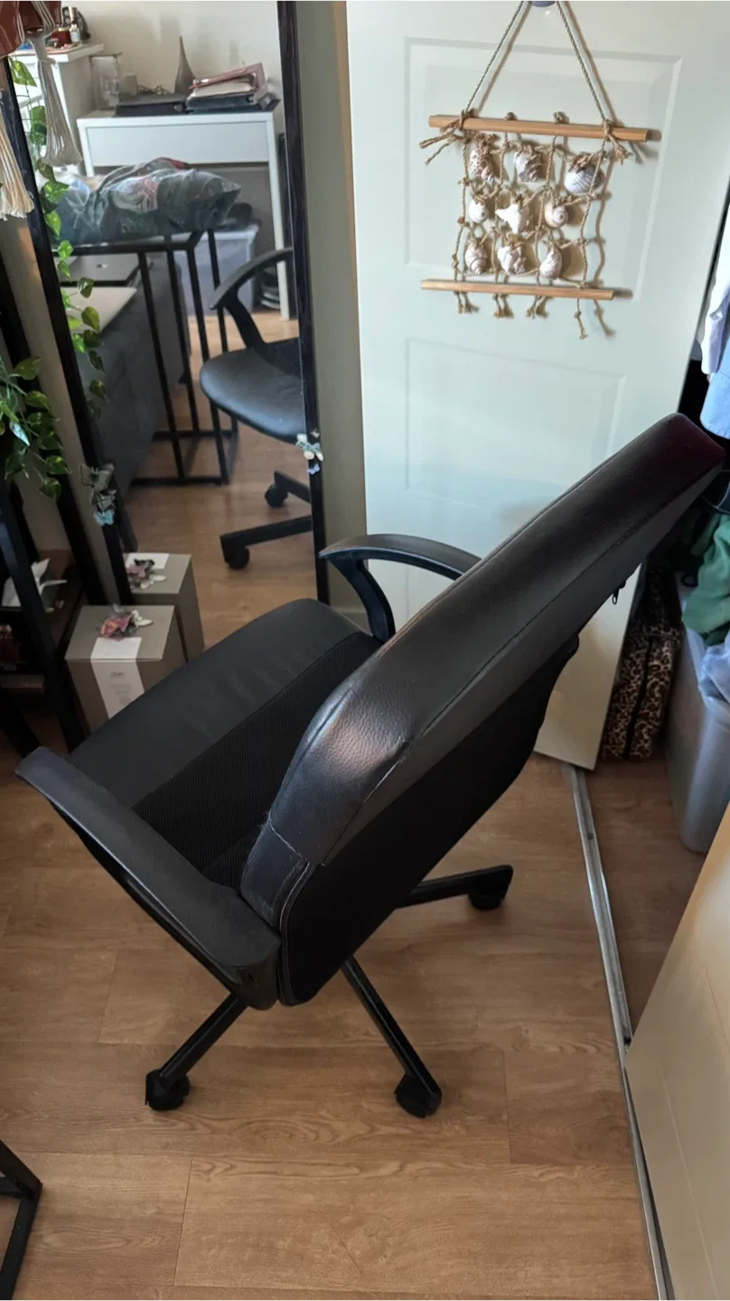 IKEA Black Office Chair image indicator(2)