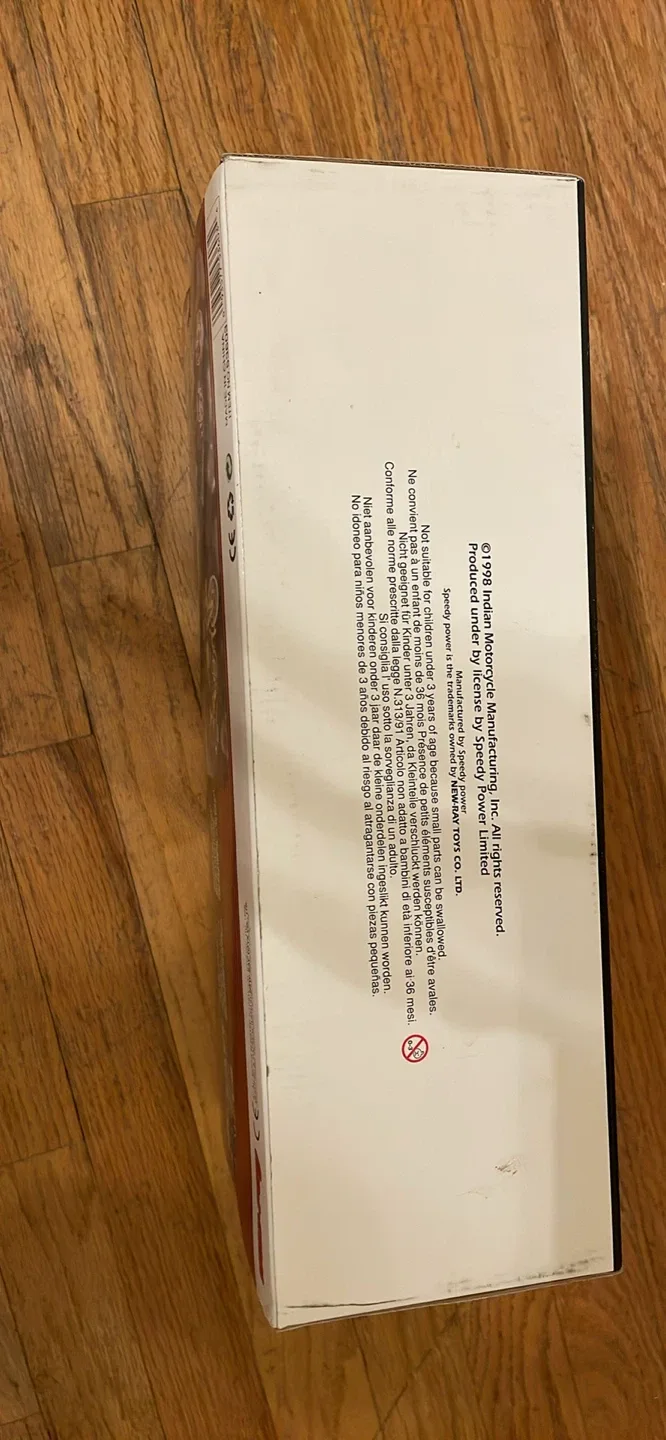 Indian Motorcycle Die-Cast 1/6 Scale image indicator(2)