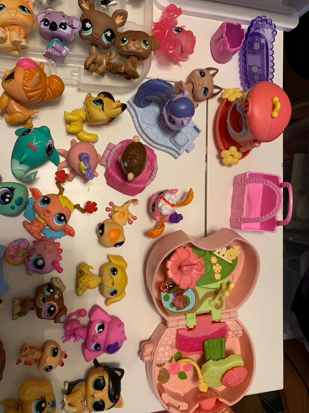 About 50 pcs Littlest Pet Shop Figures & Playset - photo 4