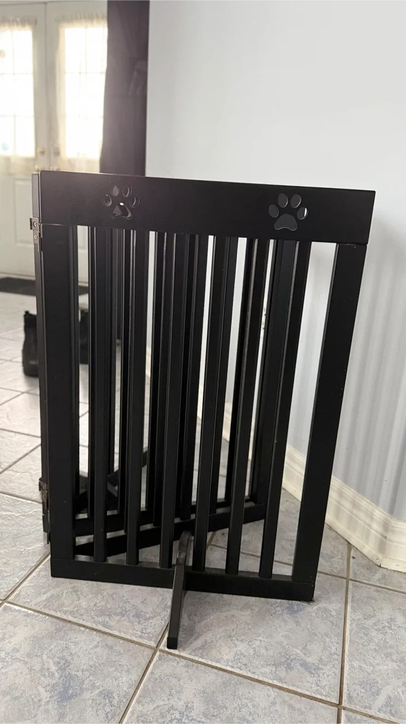 Expandable Pet Gate - Black image indicator(2)